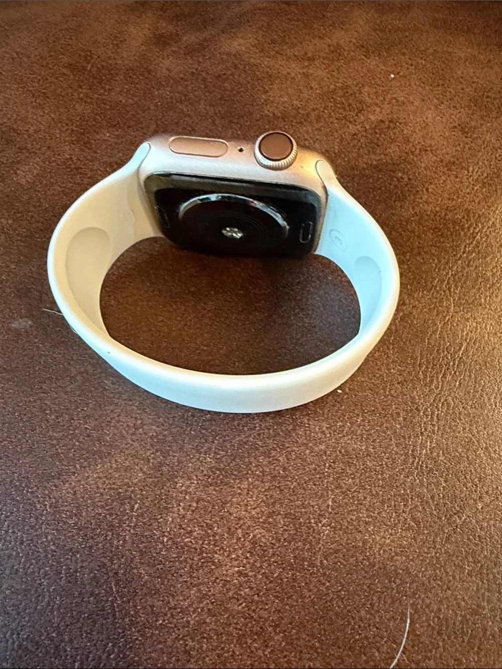 Apple Watch with Blush Silicone Band. Series 4.